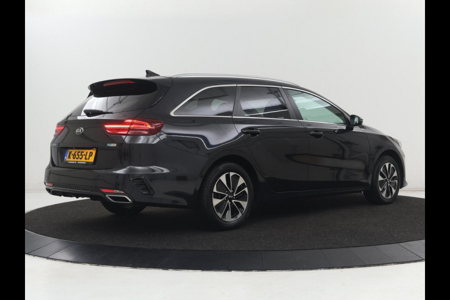 Kia Ceed 1.6 GDI PHEV DynamicPlusLine | Trekhaak | Stoelverwarming | Adaptive cruise | Camera | Carplay | Half leder | Full LED | Keyless | File Assistent | Navigatie | Plug In