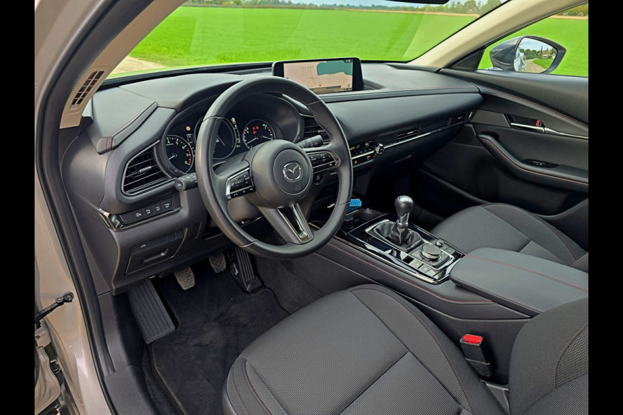Mazda CX-30 2.5 e-SkyActiv-G M Hybrid Centre-line - 150 Pk - ParkeerCamera - Stoelverwarming - Navi