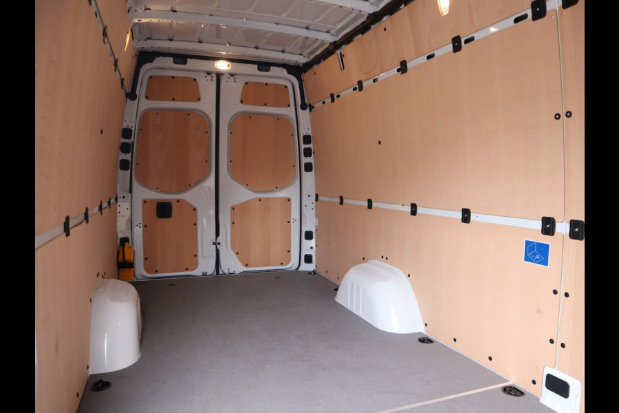 Mercedes-Benz eSprinter 414 Accu 113 kWh WLPT 445 KM AC+DC Snelladen L3H2 Maxi - Trekhaak