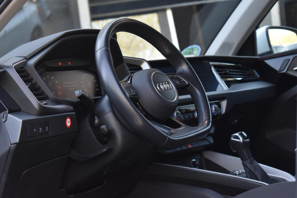 Audi A1 Sportback 35 TFSI S-Line Lane ACC Keyless