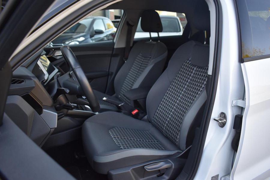 Audi A1 Sportback 35 TFSI S-Line Lane ACC Keyless