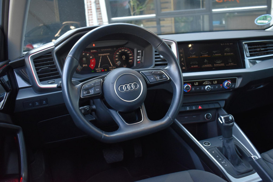 Audi A1 Sportback 35 TFSI S-Line Lane ACC Keyless