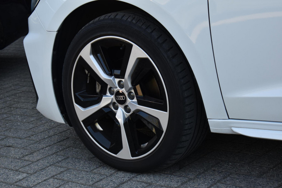 Audi A1 Sportback 35 TFSI S-Line Lane ACC Keyless