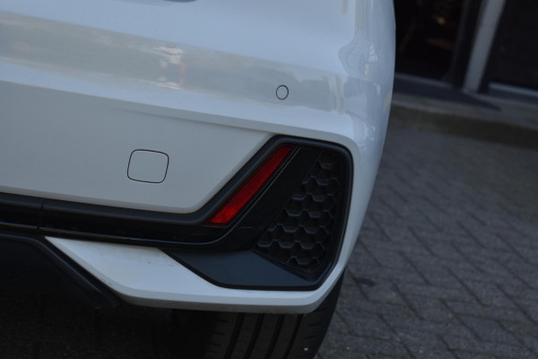 Audi A1 Sportback 35 TFSI S-Line Lane ACC Keyless