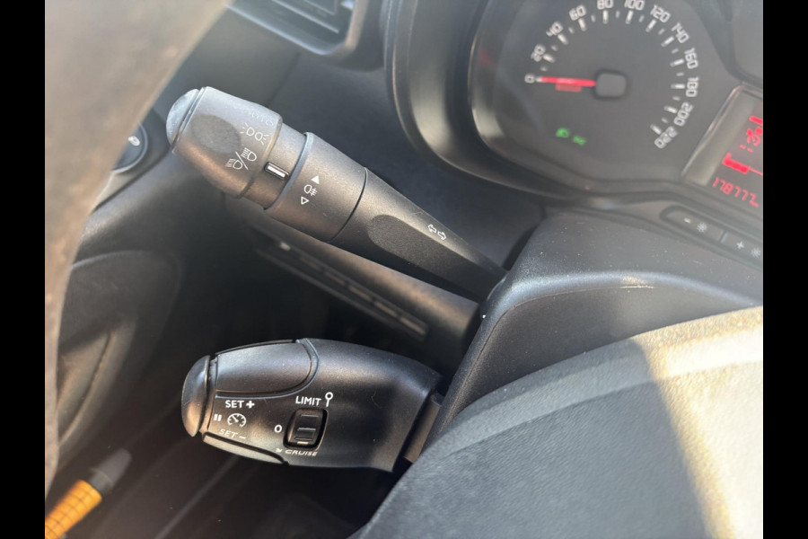 Toyota PROACE CITY 1.5 D-4D Cool Comfort*AIRCO*CRUISE*SCHUIFDEUR*