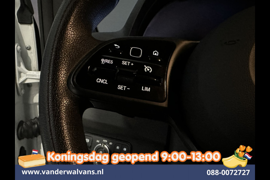 Mercedes-Benz Sprinter 316 CDI 164pk Automaat L3H2 Euro6 Airco | Camera | Navigatie | Apple Carplay Android Auto, Cruisecontrol, Chauffeursstoel, Trekhaak, Parkeersensoren, Stoelverwarming, Bijrijdersbank