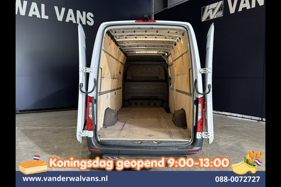 Mercedes-Benz Sprinter 316 CDI 164pk Automaat L3H2 Euro6 Airco | Camera | Navigatie | Apple Carplay Android Auto, Cruisecontrol, Chauffeursstoel, Trekhaak, Parkeersensoren, Stoelverwarming, Bijrijdersbank