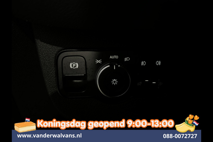 Mercedes-Benz Sprinter 316 CDI 164pk Automaat L3H2 Euro6 Airco | Camera | Navigatie | Apple Carplay Android Auto, Cruisecontrol, Chauffeursstoel, Trekhaak, Parkeersensoren, Stoelverwarming, Bijrijdersbank