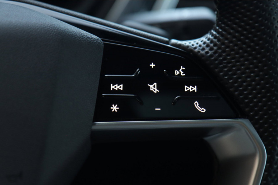Audi Q4 e-tron 50 quattro S Edition 77 kWh / PANODAK / LEDER / MATRIX / CAMERA / KEYLESS