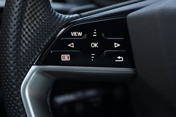 Audi Q4 e-tron 50 quattro S Edition 77 kWh / PANODAK / LEDER / MATRIX / CAMERA / KEYLESS