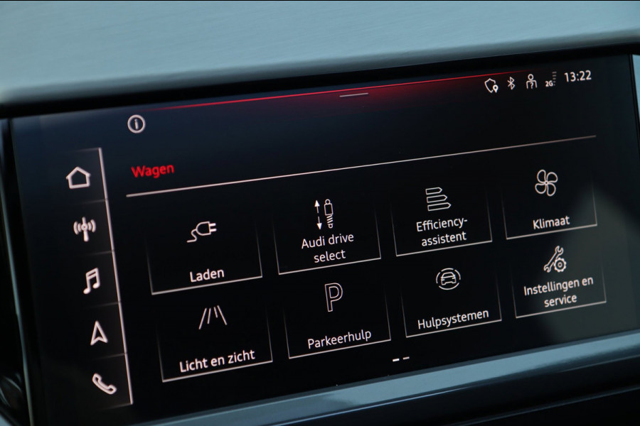 Audi Q4 e-tron 50 quattro S Edition 77 kWh / PANODAK / LEDER / MATRIX / CAMERA / KEYLESS