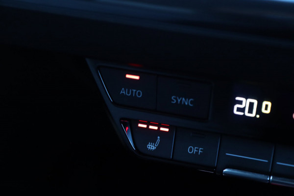 Audi Q4 e-tron 50 quattro S Edition 77 kWh / PANODAK / LEDER / MATRIX / CAMERA / KEYLESS