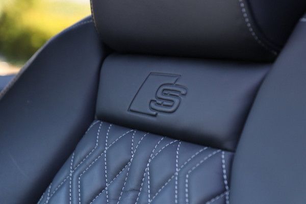 Audi Q4 e-tron 50 quattro S Edition 77 kWh / PANODAK / LEDER / MATRIX / CAMERA / KEYLESS