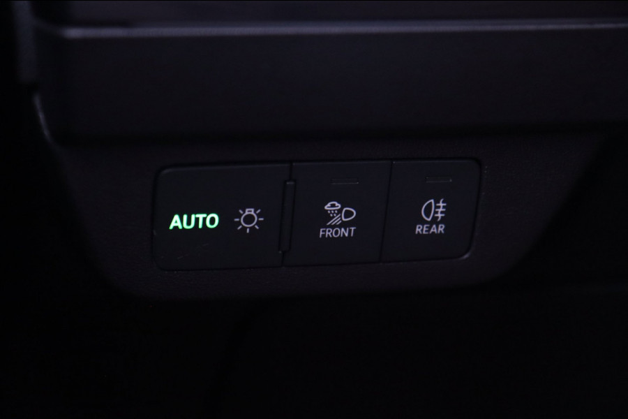 Audi Q4 e-tron 50 quattro S Edition 77 kWh / PANODAK / LEDER / MATRIX / CAMERA / KEYLESS