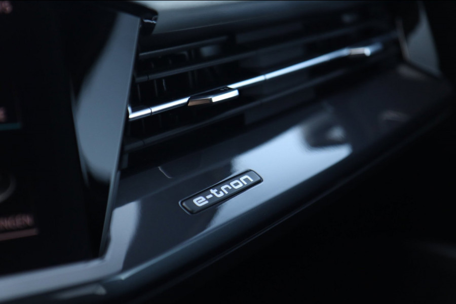 Audi Q4 e-tron 50 quattro S Edition 77 kWh / PANODAK / LEDER / MATRIX / CAMERA / KEYLESS