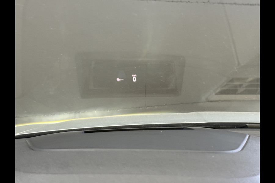 Škoda Octavia Combi 1.5 TSI First Edition | Facelift | Crystal Light | Panoramadak | Trekhaak | Apple Carplay