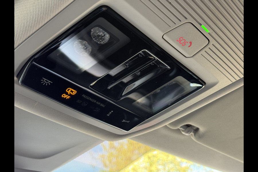 Škoda Octavia Combi 1.5 TSI First Edition | Facelift | Crystal Light | Panoramadak | Trekhaak | Apple Carplay