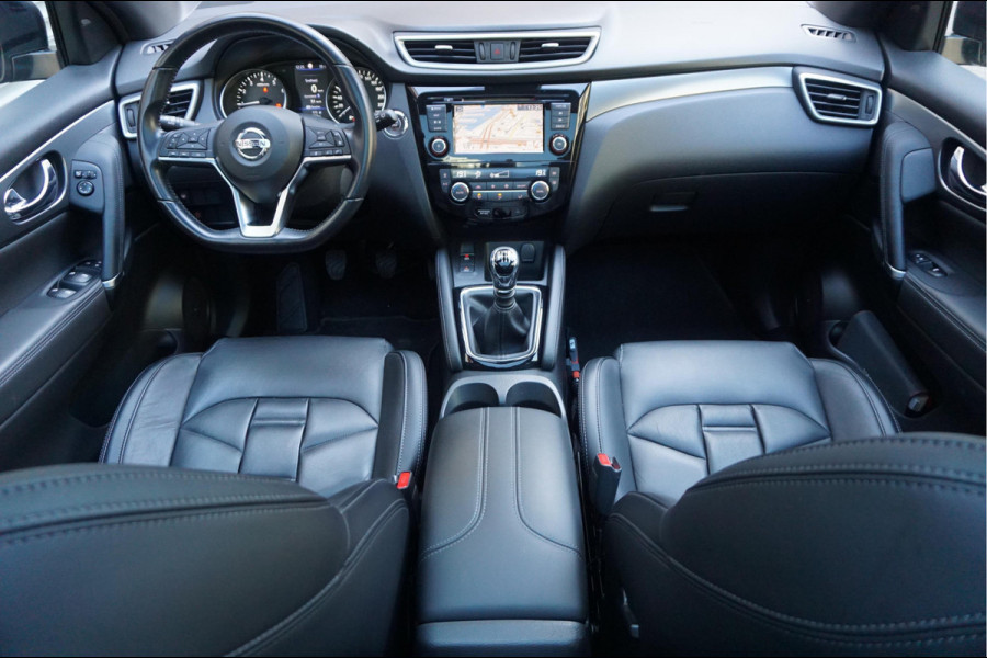 Nissan QASHQAI 1.3 DIG-T Tekna + Dynamic | NAPPA LEER | Panoramadak | Trekhaak | BOSE | Memory Pack | Adapieve cruise + Lane departure + Blindspot indicator | NL Auto | Dealer onderhouden