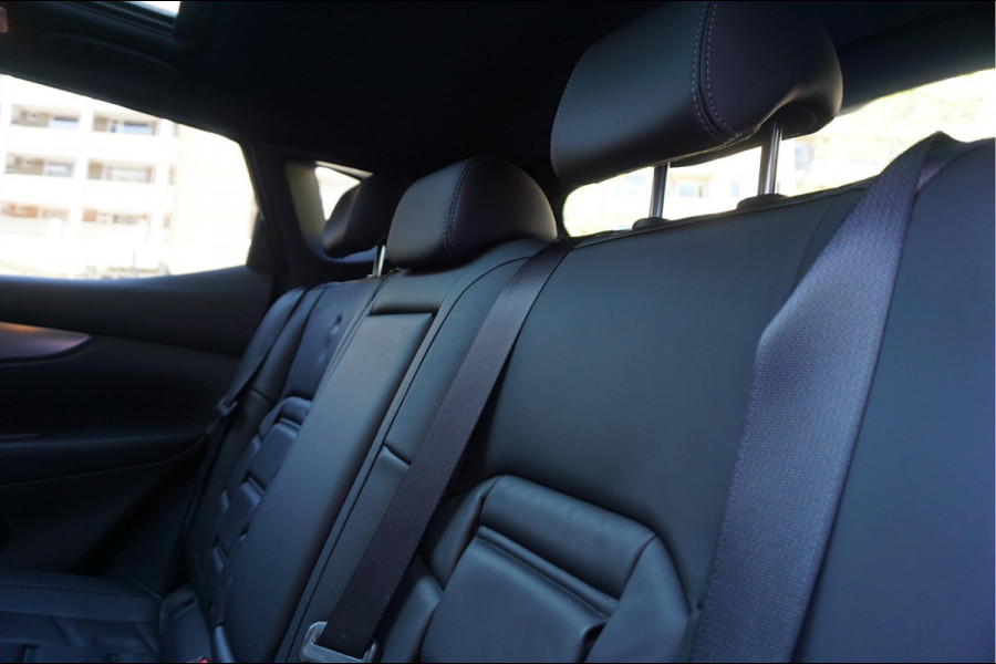 Nissan QASHQAI 1.3 DIG-T Tekna + Dynamic | NAPPA LEER | Panoramadak | Trekhaak | BOSE | Memory Pack | Adapieve cruise + Lane departure + Blindspot indicator | NL Auto | Dealer onderhouden