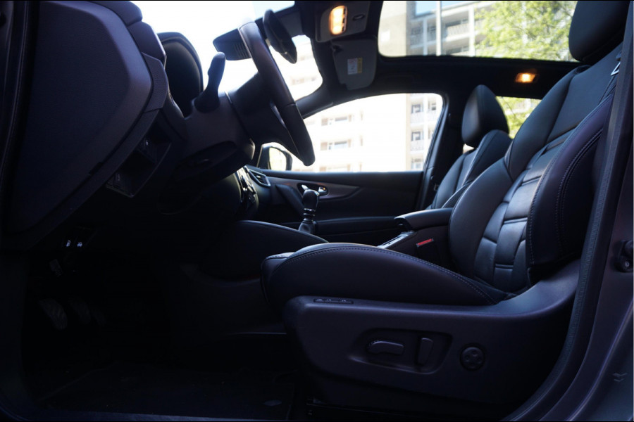 Nissan QASHQAI 1.3 DIG-T Tekna + Dynamic | NAPPA LEER | Panoramadak | Trekhaak | BOSE | Memory Pack | Adapieve cruise + Lane departure + Blindspot indicator | NL Auto | Dealer onderhouden
