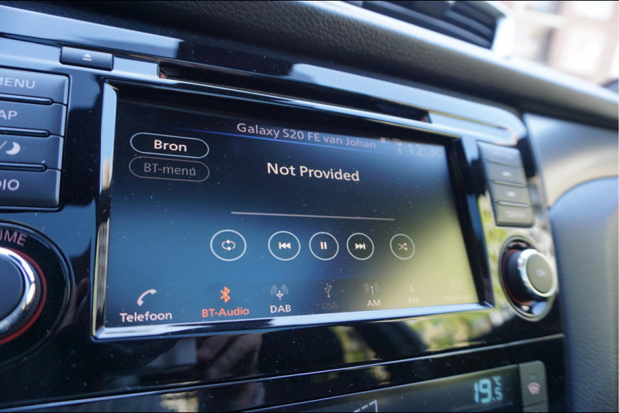 Nissan QASHQAI 1.3 DIG-T Tekna + Dynamic | NAPPA LEER | Panoramadak | Trekhaak | BOSE | Memory Pack | Adapieve cruise + Lane departure + Blindspot indicator | NL Auto | Dealer onderhouden