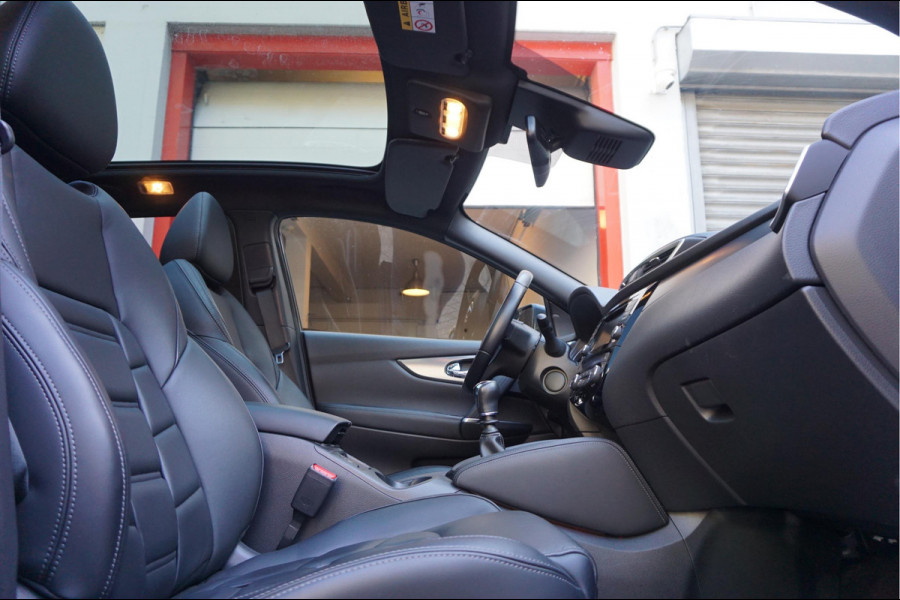 Nissan QASHQAI 1.3 DIG-T Tekna + Dynamic | NAPPA LEER | Panoramadak | Trekhaak | BOSE | Memory Pack | Adapieve cruise + Lane departure + Blindspot indicator | NL Auto | Dealer onderhouden