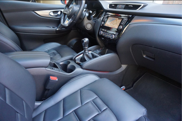 Nissan QASHQAI 1.3 DIG-T Tekna + Dynamic | NAPPA LEER | Panoramadak | Trekhaak | BOSE | Memory Pack | Adapieve cruise + Lane departure + Blindspot indicator | NL Auto | Dealer onderhouden