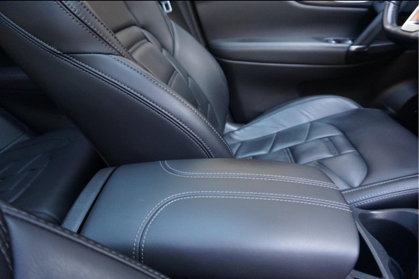 Nissan QASHQAI 1.3 DIG-T Tekna + Dynamic | NAPPA LEER | Panoramadak | Trekhaak | BOSE | Memory Pack | Adapieve cruise + Lane departure + Blindspot indicator | NL Auto | Dealer onderhouden