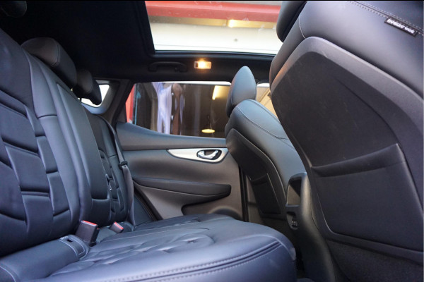 Nissan QASHQAI 1.3 DIG-T Tekna + Dynamic | NAPPA LEER | Panoramadak | Trekhaak | BOSE | Memory Pack | Adapieve cruise + Lane departure + Blindspot indicator | NL Auto | Dealer onderhouden