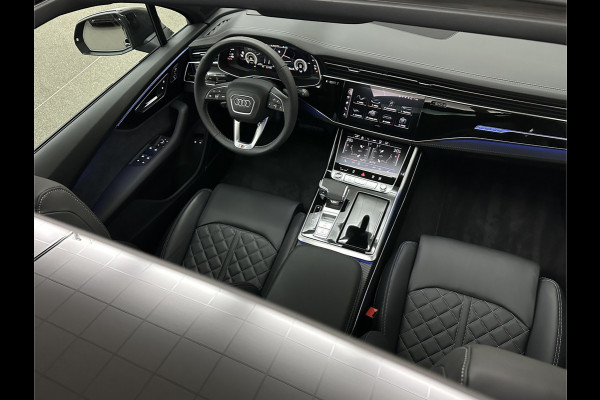 Audi Q7 60e 489pk S Competition RS-Seats | Carbon in/exterieur | B&O | Panorama | 360 Camera | Soft-Close | Head-Up | ACC | Matrix-LED | Keyless-Entry |  Lane & Side assist | Stuurwielverwarming | Alarm | 22" Audi Sport | Leder op Dashboard | Rijklaarprijs en fabrieksgarantie.