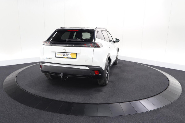 Peugeot e-2008 EV GT 50 kWh | 11 KW Laadfunctie   | Pack Winter | Alcantara | Navigatie | Camera