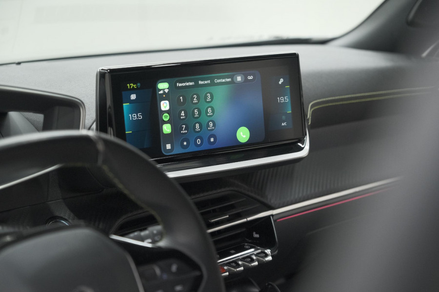 Peugeot e-2008 EV GT 50 kWh | 11 KW Laadfunctie   | Pack Winter | Alcantara | Navigatie | Camera