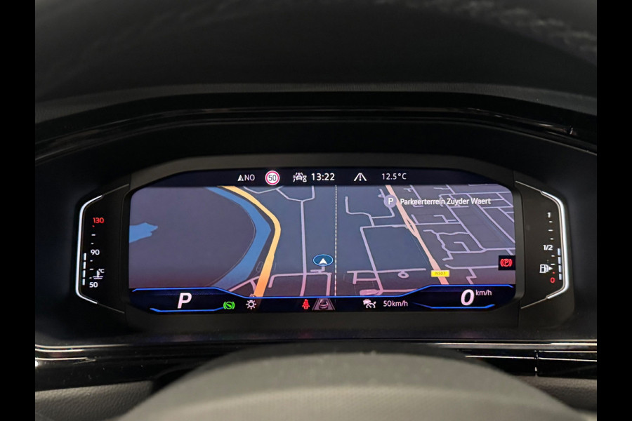 Volkswagen T-Roc 1.5 TSI R-Line Business | PANO | 3x R-LINE | BEATS AUDIO | IQ LIGHTS