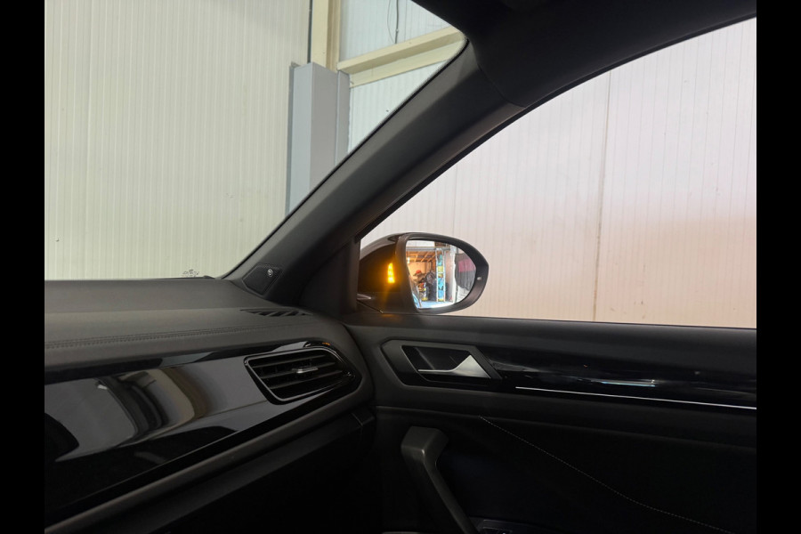 Volkswagen T-Roc 1.5 TSI R-Line Business | PANO | 3x R-LINE | BEATS AUDIO | IQ LIGHTS