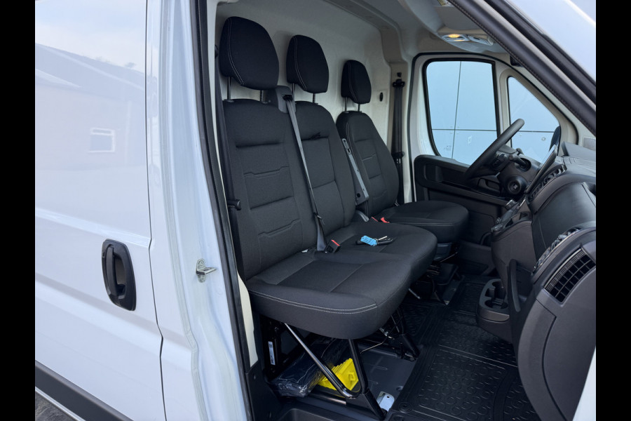 Opel Movano Electric 110kWh 270PK L3H3 420km WLTP BEV Elektrisch Snelladen Adaptive Cruise Control Climate control Navigatie Android Auto Laadkabel Parkeersensoren