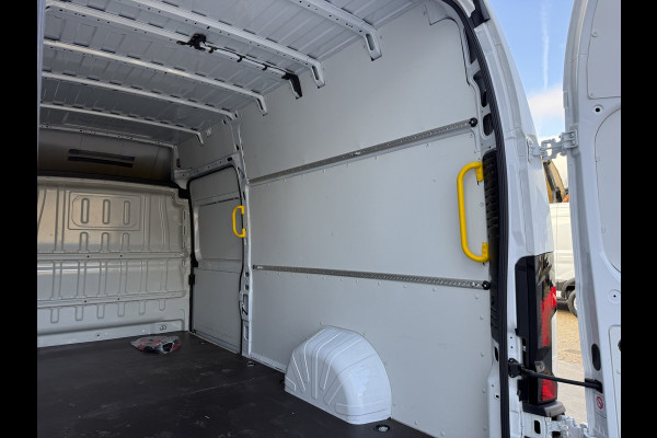 Opel Movano Electric 110kWh 270PK L3H3 420km WLTP BEV Elektrisch Snelladen Adaptive Cruise Control Climate control Navigatie Android Auto Laadkabel Parkeersensoren