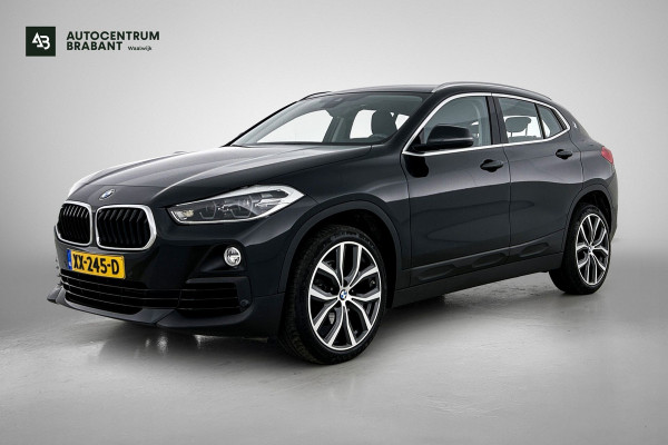 BMW X2 SDrive18i Executive Edition Automaat (NAVIGATIE, TREKHAAK AFNEEMBAAR, CAMERA, STOELVERWARMING, LED,)