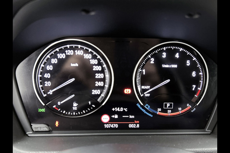 BMW X2 SDrive18i Executive Edition Automaat (NAVIGATIE, TREKHAAK AFNEEMBAAR, CAMERA, STOELVERWARMING, LED,)