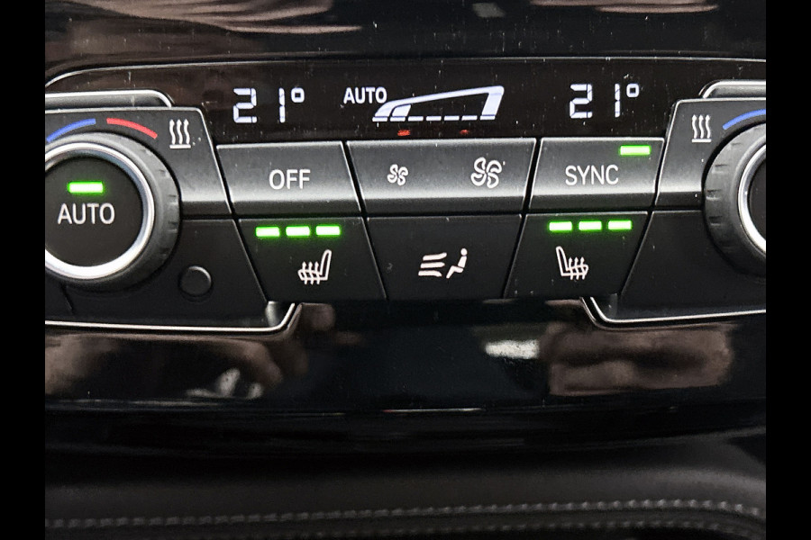 BMW X2 SDrive18i Executive Edition Automaat (NAVIGATIE, TREKHAAK AFNEEMBAAR, CAMERA, STOELVERWARMING, LED,)