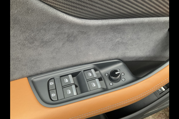 Audi RS Q8 4.0 TFSI RS quattro 640 Performance B&O-3D Pano Keramisch Carbon Massage Trekhaak