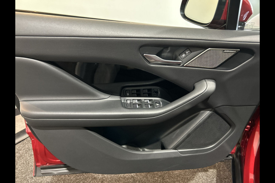 Jaguar I-PACE EV400 S 90 kWh Leer, Panoramadak, Black pack