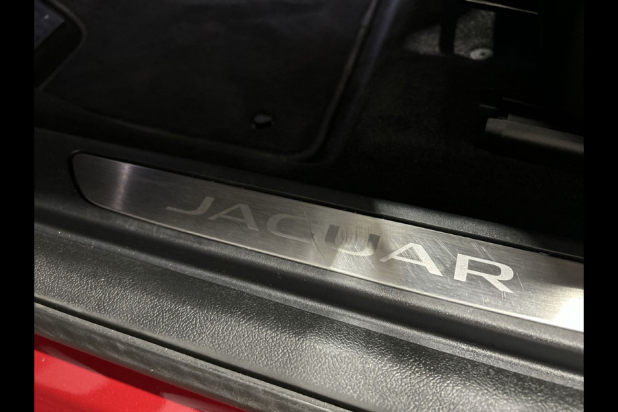 Jaguar I-PACE EV400 S 90 kWh Leer, Panoramadak, Black pack