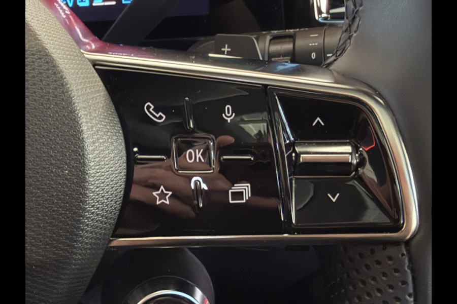 Renault Austral 1.2 E-Tech full hybrid Digital Dash Panorama Camera+Pdc Stoel/stuur verwarming Adapt cruise Carplay
