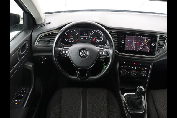Volkswagen T-Roc 1.0 TSI Style | Stoelverwarming | Camera | Carplay | Adaptive cruise | Navigatie | Full LED | Climate control | DAB | Bluetooth | Parkeerhulp | Getint glas