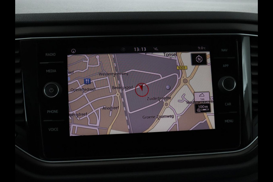 Volkswagen T-Roc 1.0 TSI Style | Stoelverwarming | Camera | Carplay | Adaptive cruise | Navigatie | Full LED | Climate control | DAB | Bluetooth | Parkeerhulp | Getint glas