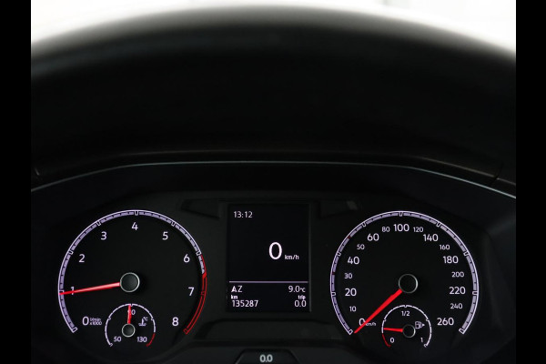 Volkswagen T-Roc 1.0 TSI Style | Stoelverwarming | Camera | Carplay | Adaptive cruise | Navigatie | Full LED | Climate control | DAB | Bluetooth | Parkeerhulp | Getint glas
