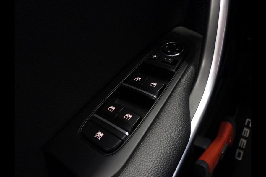 Kia Ceed Sportswagon 1.6 GDI PHEV DynamicPlusLine NAVI/CAMERA/LED/TREKH./16"LMV!