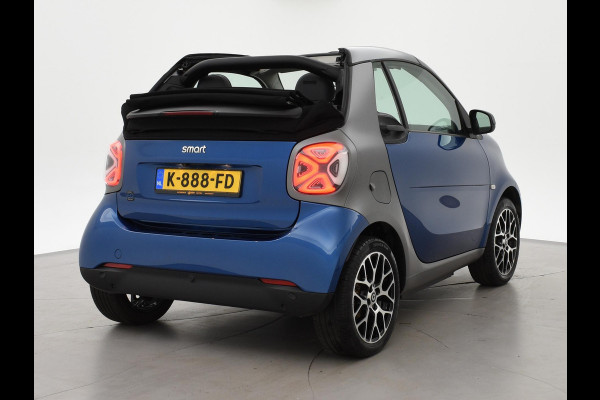 Smart Fortwo cabrio EQ COMFORT PLUS 18 KW + 16 INCH LMV | LEDER | STOELVERW. | CAMERA | NAVIGATIE