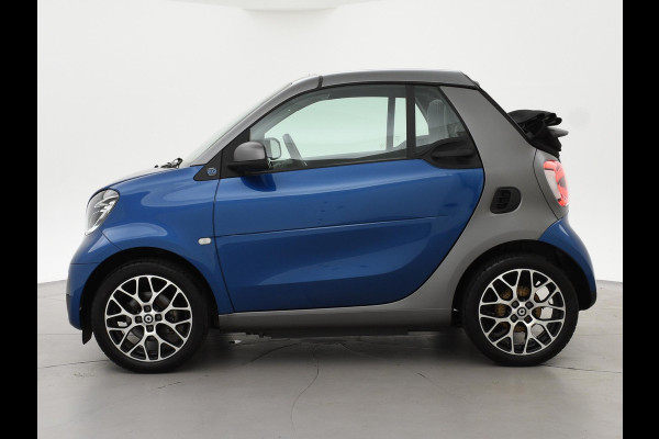 Smart Fortwo cabrio EQ COMFORT PLUS 18 KW + 16 INCH LMV | LEDER | STOELVERW. | CAMERA | NAVIGATIE
