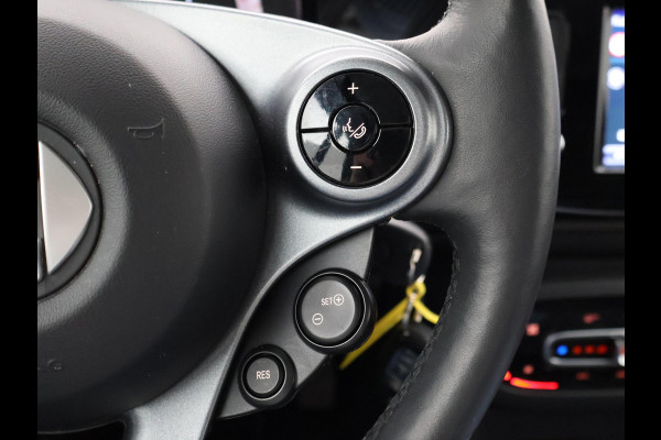 Smart Fortwo cabrio EQ COMFORT PLUS 18 KW + 16 INCH LMV | LEDER | STOELVERW. | CAMERA | NAVIGATIE